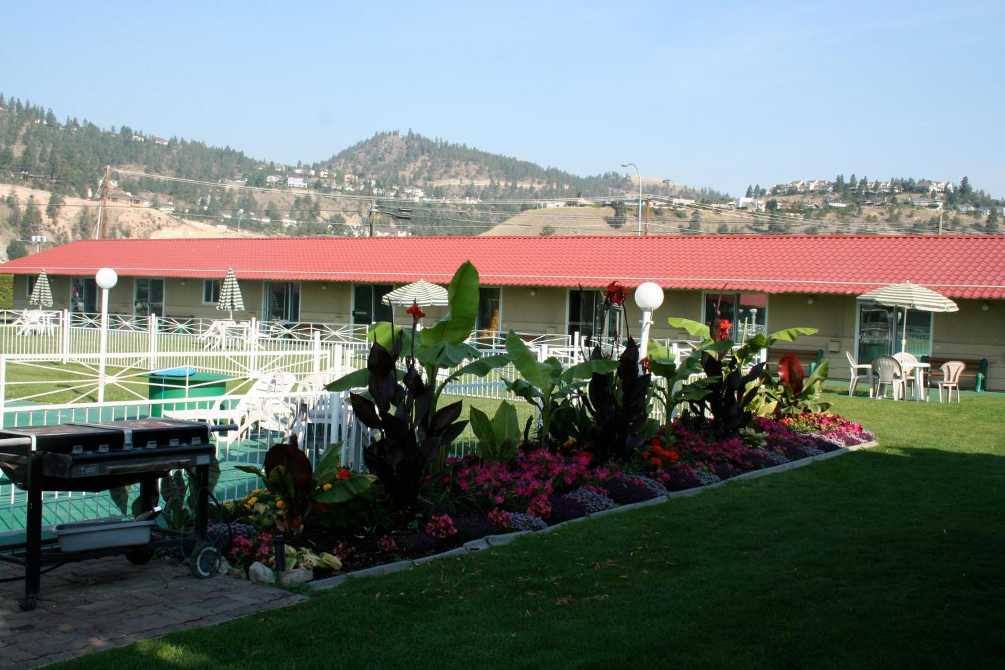 Okanagan Seasons Resort Kelowna Exterior photo